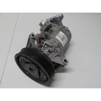 Компрессор кондиционера Renault Duster 2012 8201025121