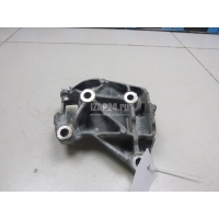 Кронштейн генератора Renault Sandero 2014 117102915R
