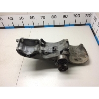 Кронштейн генератора Renault Sandero 2014 688300724R