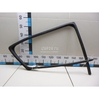 Уплотнитель стекла двери Renault Sandero 2014 823307610R