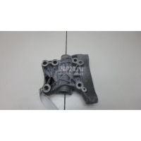 Кронштейн двигателя правый Land Rover Discovery Sport 2014 LR072044