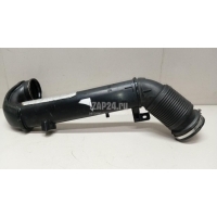 Патрубок интеркулера BMW Clubman F54 2014 13718511377