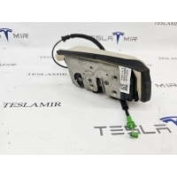 замок двери передней левой Tesla Model 3 2022 1500672-00