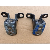 Петля двери передней правой Renault Scenic 2 2006