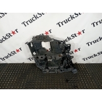 Кронштейн корпуса фары правой Man TGX I 81416106760