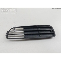 Решетка (заглушка) в бампер Перед. Лев. Audi 80 B4 (1991-1996) 1992 8A0807345B