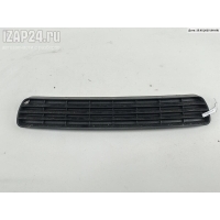 Решетка (заглушка) в бампер Перед. Audi 80 B4 (1991-1996) 1992 8A0807683D