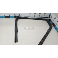 Уплотнитель стекла двери VAG A4 [B9] 2015 8W5839431D