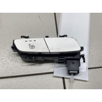 Кнопка обогрева сидений Mercedes Benz W213 E-Klasse 2016 21390502047N49