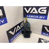 Блок реле Volkswagen Jetta 7 2020 3AA959772