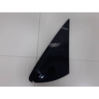 Стекло кузовное глухое правое Ford Ford Focus 2 (DA) 2005-2008 92881