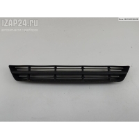 Решетка (заглушка) в бампер Перед. Ford Focus I (1998-2005) 2001 2M51A018A58AAW