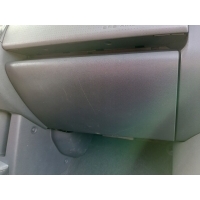 Mitsubishi кольт 6 vi 04 - 12 бардачёк пассажира
