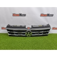 Решетка радиатора Volkswagen Tiguan 2 R-Line 2016-2021 5NN853653