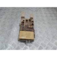 блок предохранителей Toyota Corolla 9 поколение (E120/E130) 2003 8264113040