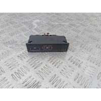 разъем AUX / USB Mercedes-Benz E W213 2017 A2058200526