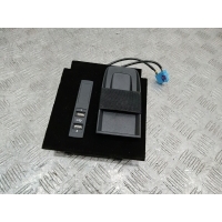 разъем AUX / USB Mercedes-Benz S W222 2014 A2228200915