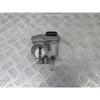 дроссельная заслонка Toyota Yaris XP130 2012 2203047040