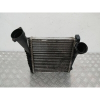 интеркулер Audi Q7 4L 2008 7L6145803