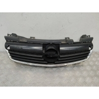 решетка радиатора Opel Zafira B 2006 13136136