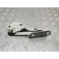 петля капота левая Volkswagen Caddy 3 поколение 2007 1T0823301F