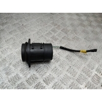 расходомер воздуха Renault Duster 1 поколение 2012 8200651315