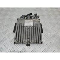 блок управления двигателем Renault Clio 2 поколение 2002 8200212351
