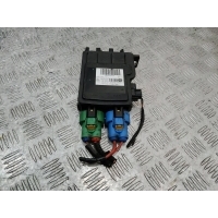 блок предохранителей Renault Laguna 3 поколение 2009 243800002R