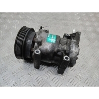 компрессор кондиционера Renault Clio 2 поколение 2000 7700273801