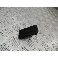 кнопка открытия багажника Renault Clio 3 поколение [рестайлинг] 2010 8200076256