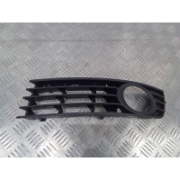 рамка фары противотуманной левая Audi A4 B6 2001 8E0807681
