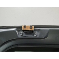 петля крышки багажника левая Toyota Auris 1 поколение 2009