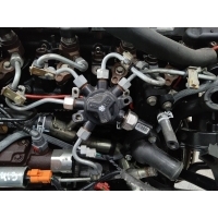 топливная рампа левая Ford Focus 2 поколение 2006 4M5Q9D280DA