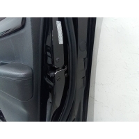 замок двери передней правой Kia Sorento 2 поколение 2009