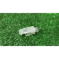 плафон салонный Audi A8 [D3 4E] 2004-2010 2006 8D0947415