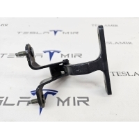 Петля крышки багажника Tesla Model Y 2021 1500494-00