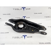 Рычаг задний нижний Tesla Model Y 2022 1044451-00