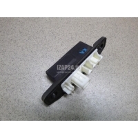 Кнопка открывания багажника Toyota C-HR 2016 84840F4020