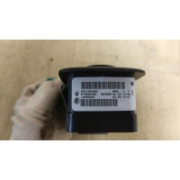 Блок управления стеклоподъемниками MASERATI LEVANTE SUV 2021 670025406