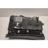 Бардачёк mercedes - benz c w204 a2046803391 1.8l gasoline 2011