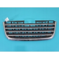 Решетка радиатора chrysler voyager v 07 - 10