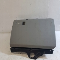 Бардачёк пассажира volkswagen passat b6 3c1857114