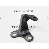 петля двери передней правой Tesla Model Y 2021 1497496-00