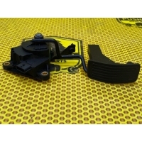 Педаль газа акселератор Nissan Qashqai J10 2012 18002BR65B