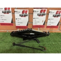 Домкрат Audi A3 3 8V0011031A
