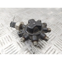 Топливная рампа Ford Focus II (2005-2011) 2009 4M5Q9D280DB