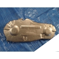 Audi a8 4h0 крышка 057109123ae