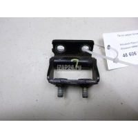 Петля двери багажника Mitsubishi Space Wagon (N3,N4) (1991 - 2000) MR987773