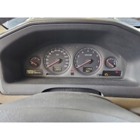 Спидометр volvo s60 i 8637993 2.4 20v европа
