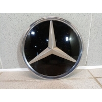 Эмблема Mercedes-Benz C-Class W205 A0008880011